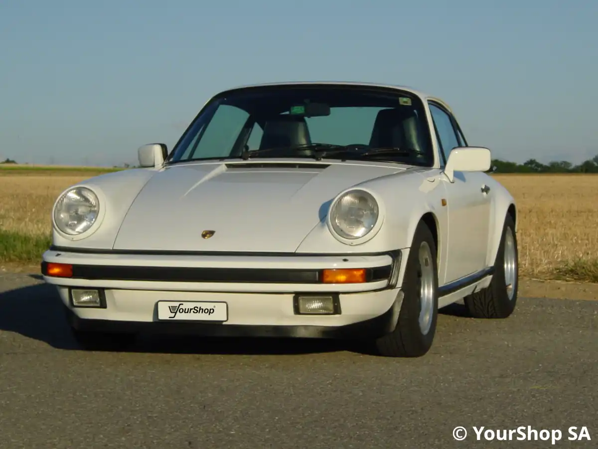 Porsche 911 Carrera