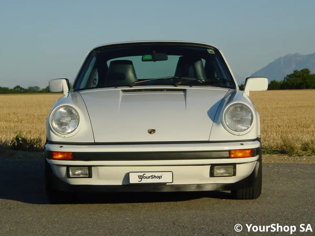 Porsche 911 Carrera