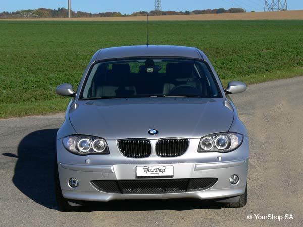 BMW 130i grau